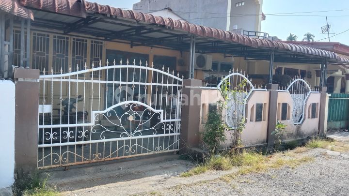 Jual Cepat Rumah Gading Marpoyan Raya Dekat Kampus Uir Jual Cepat Rumah Gading Marpoyan Raya Dekat Kampus Uir