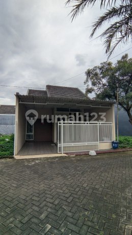 Dijual Murah Rumah di Boulevard Permata Royal Garden