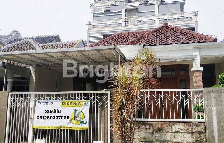 RUMAH 2 1/2 LANTAI, SEMI FURNISHED, SIAP HUNI, TAMAN SULFAT, SULFAT, MALANG KOTA, JAWA TIMUR