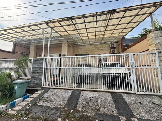Dijual Rumah Minimalis Minimalis Terawat Siap Huni, Dekat Merr
