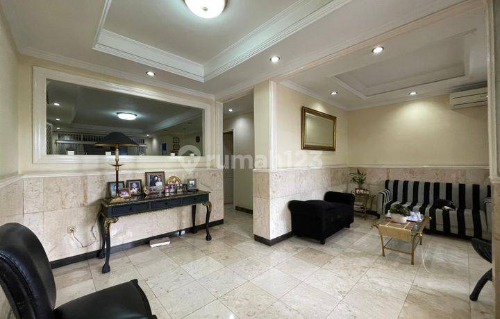 Rumah Bagus Semi Furnished SHM Puri Cinere, Depok