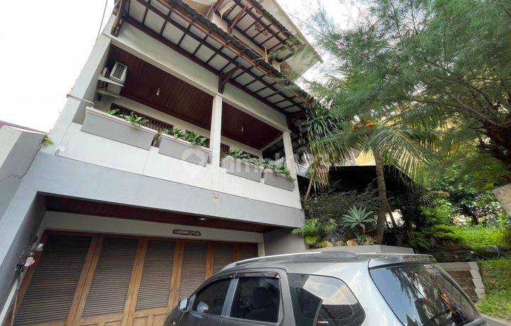 Jual Rumah 2 Lantai Bagus Semi Furnished SHM Puri Cinere, Depok