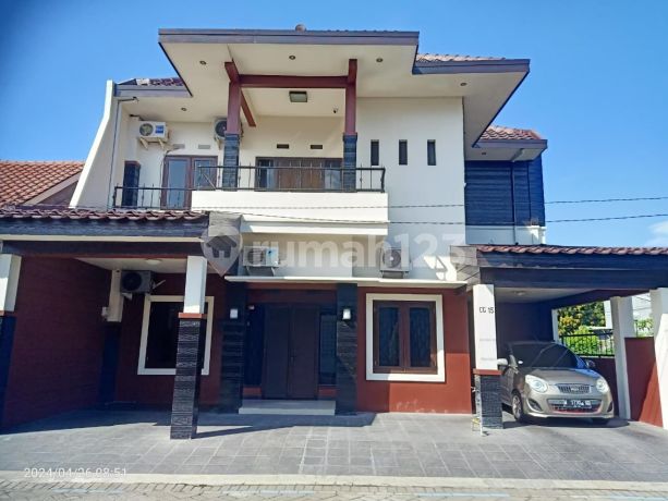 Rumah Dijual 2Lt Hook Florencia Regency Sidoarjo Rumah Dijual 2Lt Hook Florencia Regency Sidoarjo