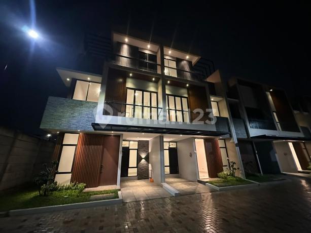 Stok Terbatas Cluster Ekslusif 3 Lantai di Jakarta Barat