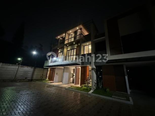 Cluster Mewah Siap Huni 3 Lantai di Ibu Kota