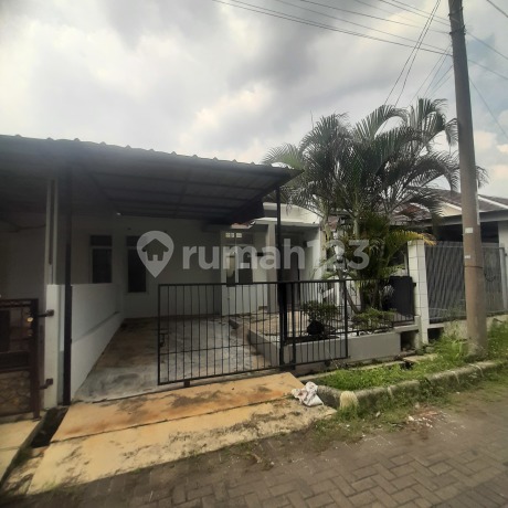 Rumah Lokasi Strategis di Bukit Cimanggu City Bogor Rumah Lokasi Strategis di Bukit Cimanggu City Bogor