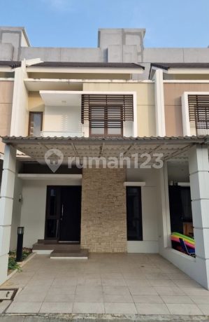 For Sale House in Burgundy Summarecon Bekasi