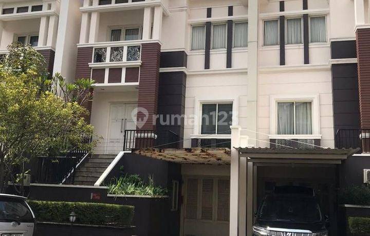 Dijual Apartemen di Atas Mall The VILLAS MOI