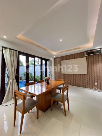 Beautiful 4-Bedroom House with Private Swimming Pool in Munggu Kapal