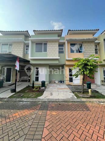 2-Story House in Virginia Village Gading Serpong with Free AC 2-Story House in Virginia Village Gading Serpong with Free AC