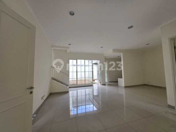 Rumah Suvarna Sutera Cluster Daru Luas 180 Meter Hadap Selatan Rumah Suvarna Sutera Cluster Daru Luas 180 Meter Hadap Selatan