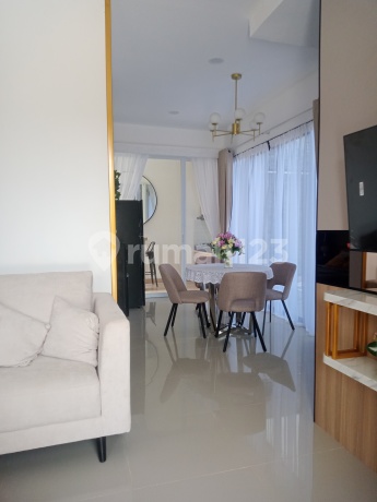 For Sale: Modern and Serene House in Viona Cluster, Karawaci Tangerang For Sale: Modern and Serene House in Viona Cluster, Karawaci Tangerang