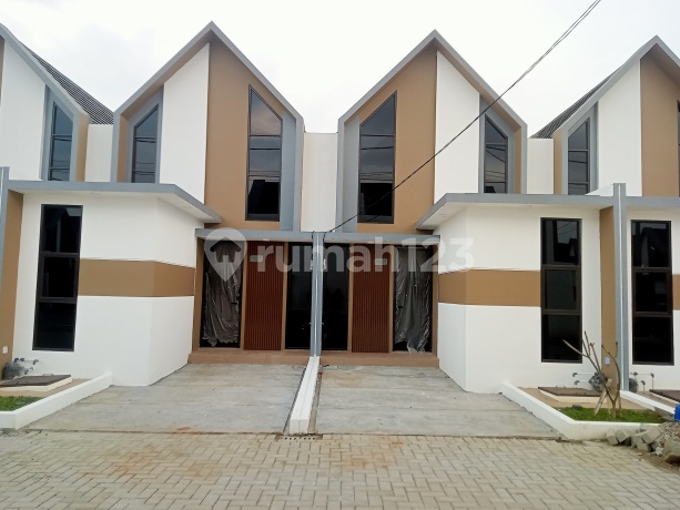 Rumah Cantik Di Jual Dengan Lokasi Strategis Di Cluster Safira Aryana Karawaci Tangerang Rumah Cantik Di Jual Dengan Lokasi Strategis Di Cluster Safira Aryana Karawaci Tangerang