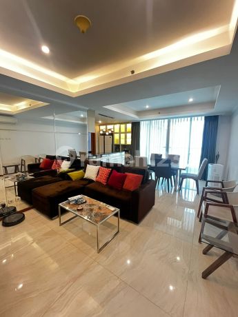 Disewakan Cepat Apartemen Premium Kemang Village, Harga Terbaik, Furnished, Siap Huni