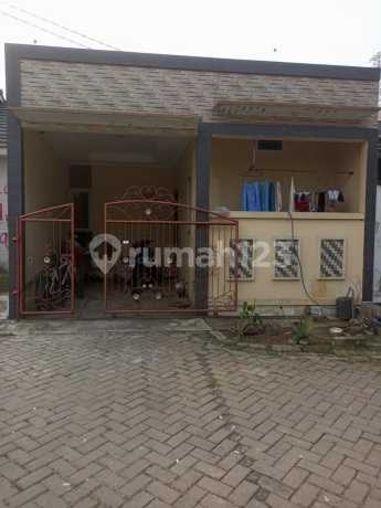 Rumah Siap Huni di Perumahan Green Leaf Residence