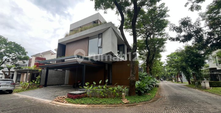Rumah Brand New Mewah 3 Lantai Dekat Akses Tol di Foresta BSD