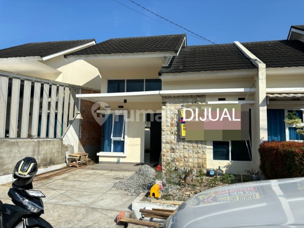 Dijual rumah siap huni komplek Green Center Park