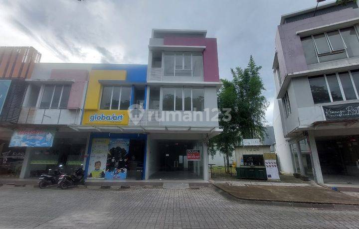 Dijual Ruko Hook lokasi jalan utama Citragrand City depan dekat McD