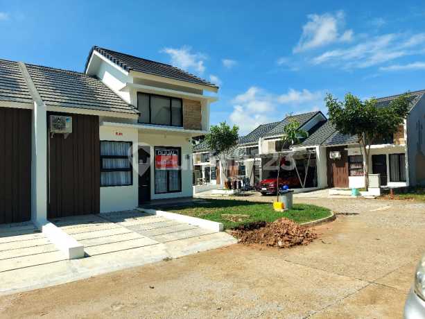 Dijual rumah posisi hook cluster The Breeze Citra Grand City Palembang