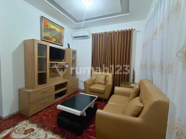 Rumah 2 Lantai Full Furnished Posisi Hook di Perumahan Emerald Land Cibinong