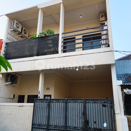 Dijual Rumah 2 Lantai Siap Huni di Pondok Ungu Permai Bekasi