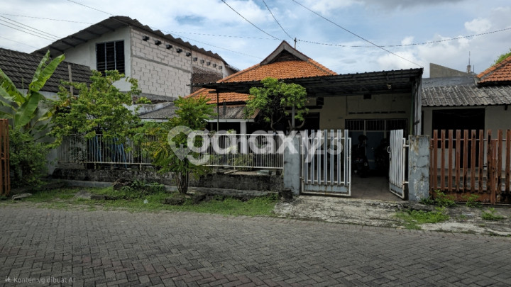 Rumah Luas  Kutisari Selatan (Cocok buat Kos"an / kantor)