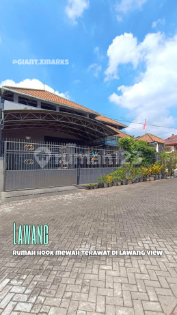 Well-Maintained Luxury House in Lawang with Lawang View
