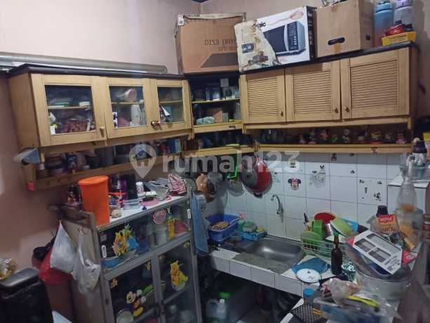 Comfortable House, Ready to Move In, Located in Taman Holis Indah, Negotiable Price. Comfortable House, Ready to Move In, Located in Taman Holis Indah, Negotiable Price.