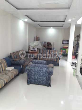 Mau cuan ? Buruan nego yuk rumah besar ini di Pasadena residence