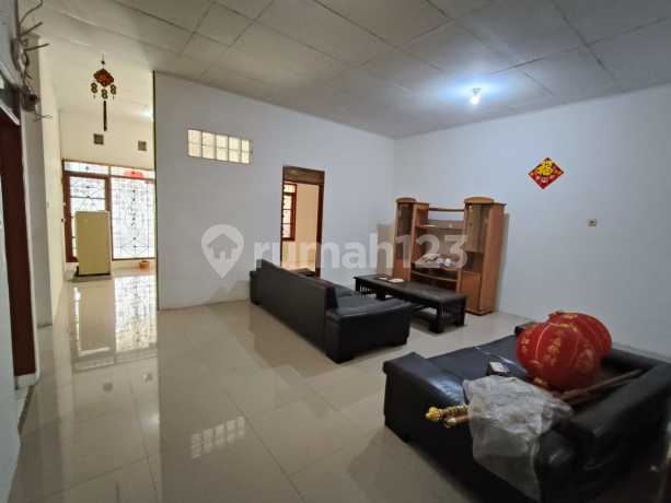 Yuk survey dulu rumah bagus siap huni di Taman Kopo indah 3 harga nego Yuk survey dulu rumah bagus siap huni di Taman Kopo indah 3 harga nego