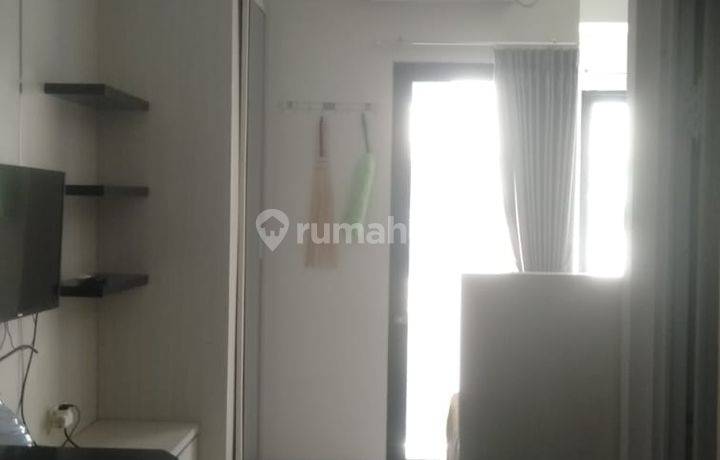 Apartemen full furnish Amega Crown Residence Lt 8 Selangkah Bandara Juanda dan Rungkut