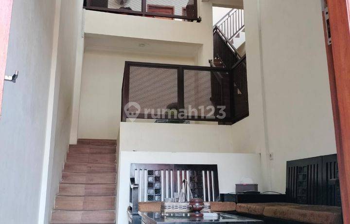 Rumah King Safira Residence Sidoarjo Pusat Kota 3 Lantai Full Bangunan Bagus Terawat