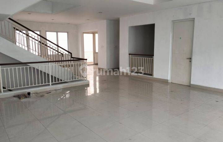 Rumah Mewah di Green Permata Residence Jakarta Selatan	Siap Huni