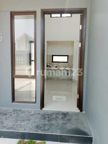 Rumah di Paramount Petals Cluster Gardenia Tangerang Strategis Rumah di Paramount Petals Cluster Gardenia Tangerang Strategis