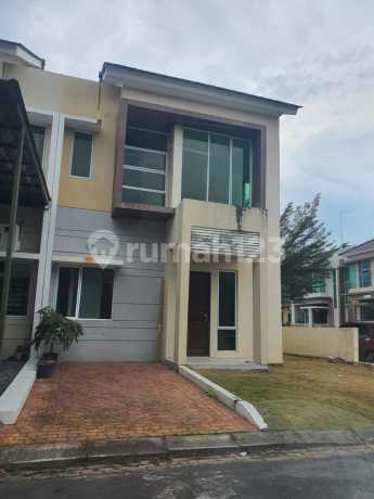 Rumah Siap Huni di The Summer Residence Dekat Batam Centre