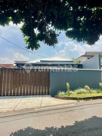 Dijual Rumah Bagus Luas Dekat UPI dan KPAD Gegerkalong Setiabudi 