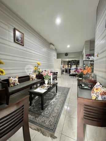 Dijual Cepat! Rumah Mewah 3 Lantai Di Kuricang Bintaro, Lt 216m² (10x20) / Lb 400m², 7kt+5km, Carport 3 Mobil, Semi Furnished, Shm - 3,5m Nego Dijual Cepat! Rumah Mewah 3 Lantai Di Kuricang Bintaro, Lt 216m² (10x20) / Lb 400m², 7kt+5km, Carport 3 Mobil, Semi Furnished, Shm - 3,5m Nego