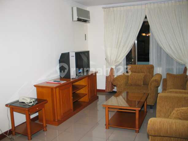 Apartemen Eksklusif di Pondok Klub Villa, Jl. TB Simatupang, Cilandak. Apartemen Eksklusif di Pondok Klub Villa, Jl. TB Simatupang, Cilandak.