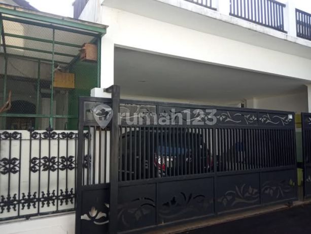 Rumah Cantik Depok Pondok Duta 2 sangat strategis 
