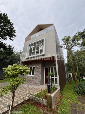 Rumah Whelford 6X14 Bangunan Mandiri Hook di Bsd Rumah Whelford 6X14 Bangunan Mandiri Hook di Bsd