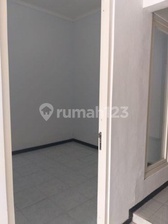 S156*rumah Kos (non Aktif) Dekat Kampus Upn Sentra Point Rungkut* S156*rumah Kos (non Aktif) Dekat Kampus Upn Sentra Point Rungkut*