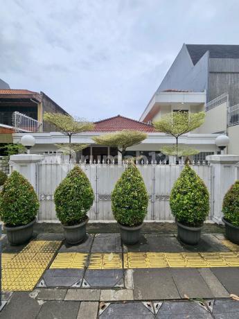 Dijual Rumah Di Nol Jalan Raya Suryo - Senopati Jakarta Selatan