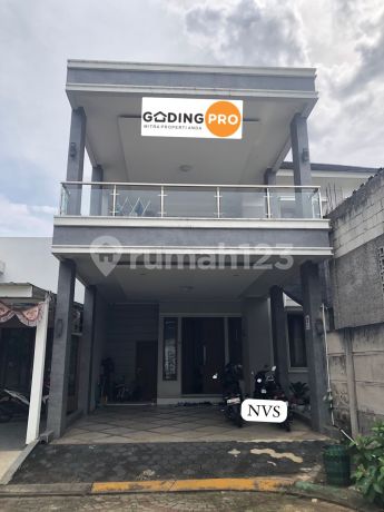 For Sale! Rumah 2 Lantai Rapih Siap Huni di Perumahan Grand Cibubur Cikeas