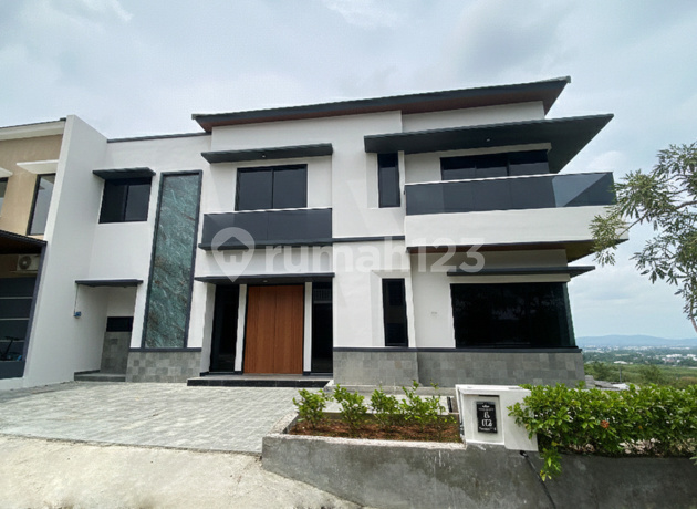 Rumah Baru Gress 2 Lantai di Pandanaran Hills Semarang Tembalang