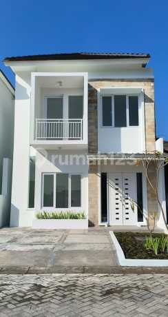 Rumah 2 Lantai Bangunan Baru Bebas Banjir Di Klipang Dekat Undip