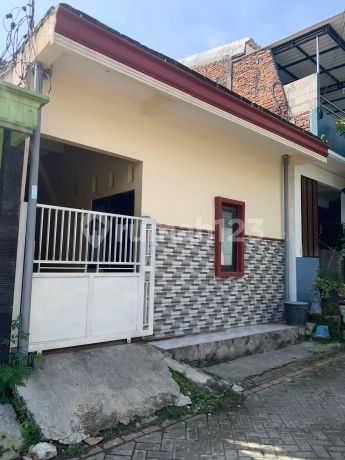 Kost di Alam Bukit Raya, Randuagung, Kebomas, Gresik, Jawa Timur, Indonesia, 61121, Gresik 78.0 m² SHM