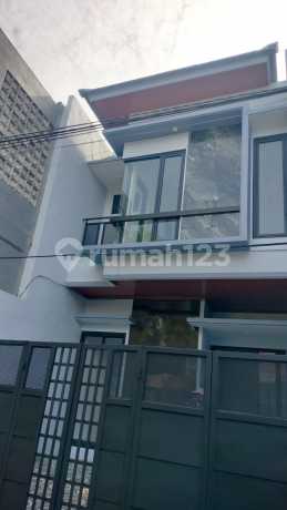 Rumah Minimalis Modern 3Kt Siap Huni Buat Gen Z di Sambikerep Rumah Minimalis Modern 3Kt Siap Huni Buat Gen Z di Sambikerep