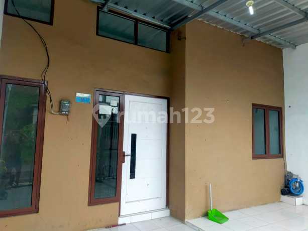 Rumah Siap Huni di Cluster Depan Dekat Tol Benowo Rumah Siap Huni di Cluster Depan Dekat Tol Benowo