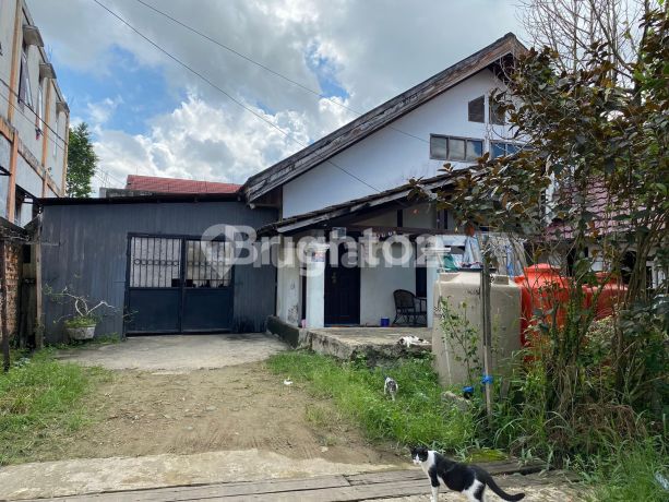 DIJUAL RUMAH+KOST\"AN MURAH TENGAH KOTA DI JALAN PRAMUKA UNMUL KOTA SAMARINDA