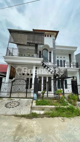 rumah mewah dan murah perumahan bumi sempaja 3 lantai kota samarinda rumah mewah dan murah perumahan bumi sempaja 3 lantai kota samarinda